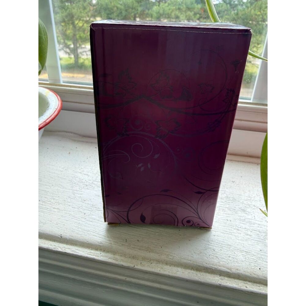 Gold-Plated & Swarovski Crystal Pineapple Figurine - Picture 8 of 9